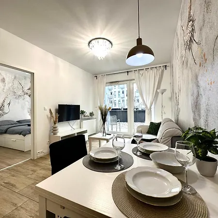 Matejki ~ Self Check-in 24 ~ Parking Apartamento Wrocław