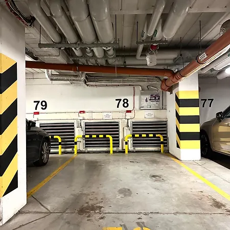 Matejki ~ Self Check-in 24 ~ Parking Breslavia