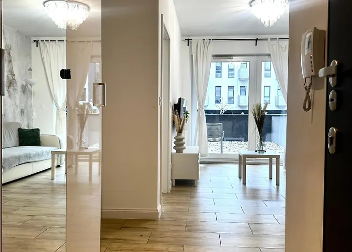 Matejki ~ Self Check-in 24 ~ Parking