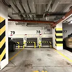 Matejki ~ Self Check-in 24 ~ Parking Wrocław