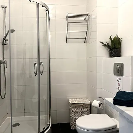 Matejki ~ Self Check-in 24 ~ Parking Apartment *